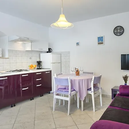 Appartement Premate *